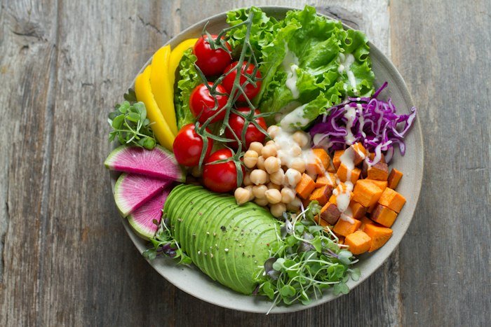 Ferne Fold vegetariano con brie, guacamole y rúcula